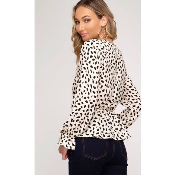 Last One Size SMALL Armora’s |Cheetah Print Blouse - Picture 5 of 8